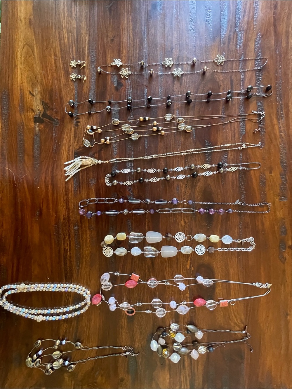 Set of 11 Mixed Women’s Fashion Necklaces in Multicolor - Unbranded